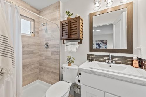 8435 Ahrentzen Ct, Citrus Heights CA  95610-2724 exterior