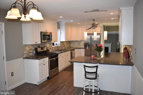 2405 Annwood Dr, Wilmington, DE 19810-2715
