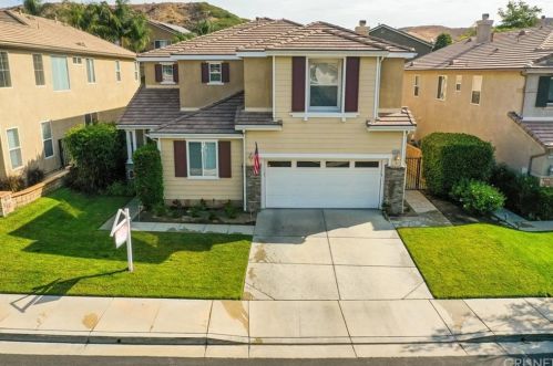 22215 Evening Star Ct, Santa Clarita, CA 91390-5765