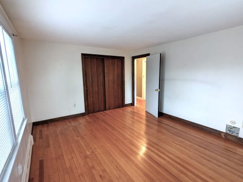 97 Wheeler Ave, Salem NH  03079-3494 exterior