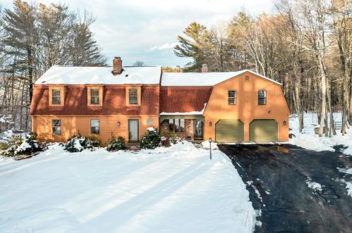 8 Kiowa Rd, Salem, NH 03079-1534