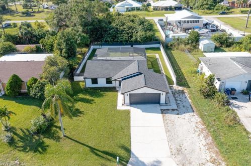 5221 7th St, Lehigh Acres, FL 33971-1034