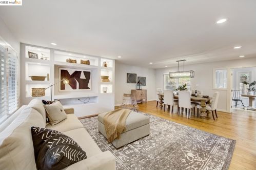 6742 Aitken Dr, Oakland, CA 94611-1510