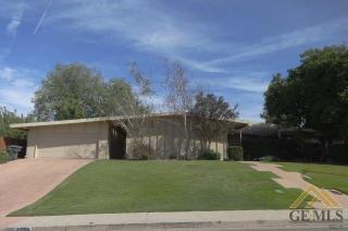 5206 Ojai Dr, Bakersfield, CA 93306-3131