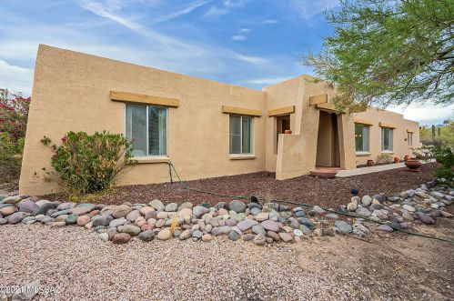 10615 Dunsmore Pl, Tucson, AZ 85749-9339