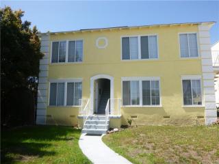 1731 Cabrillo Ave, Torrance, CA 90501-3648