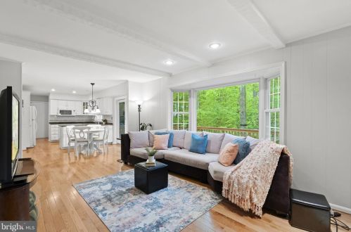 10809 Dayflower Ct, Herndon VA  20191-5109 exterior