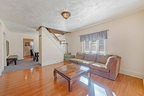 520 Vernon St, New Kensington PA  15068-5850 exterior