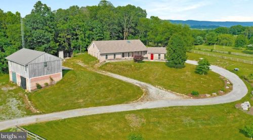 9478 Fort Stouffer Rd, Upton PA  17225-9780 exterior