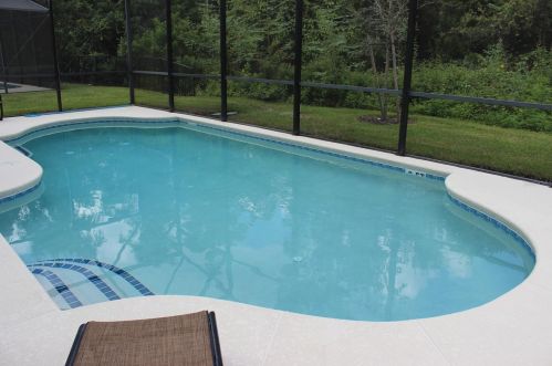290 Las Fuentes Dr, Kissimmee, FL