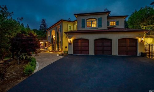 5751 Trailwood Dr, Santa Rosa, CA 95404-1650