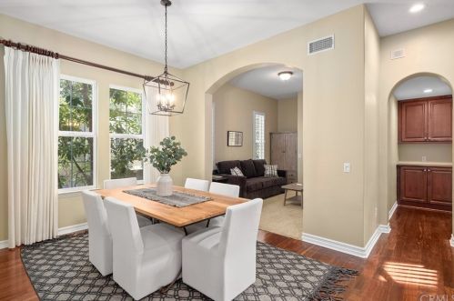 29 Via Amanti, Newport Beach CA  92657-1126 exterior