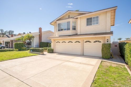 221 Leandro St, Anaheim, CA 92807-3930