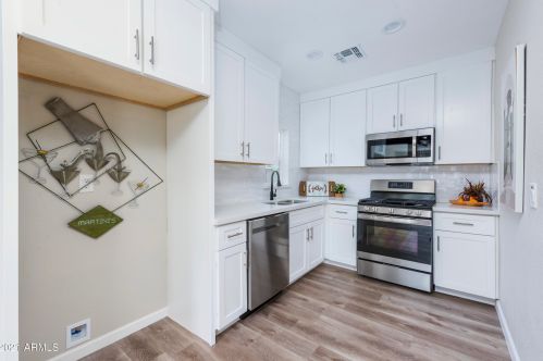 3823 8th St, Phoenix AZ 85048-2067 exterior