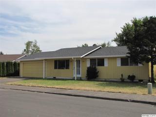3378 Four Seasons Ct, Salem, OR 97305-2918