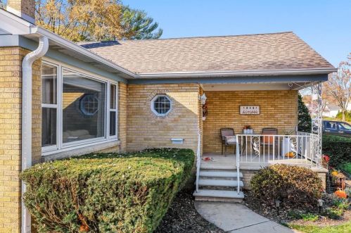 1181 Reed St, Green Bay, WI 54303-3071