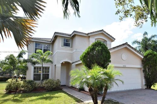 16362 28th St, Hollywood FL  33027-5207 exterior