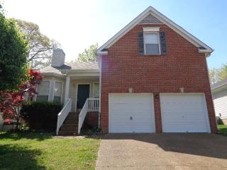 1066 Meandering Way, Franklin TN  37067-5044 exterior