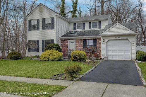 69 Mariners Cv, East Freehold, NJ 07728-3710