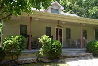 1029 Cherokee Rd, Byrdstown, TN 38549-4821