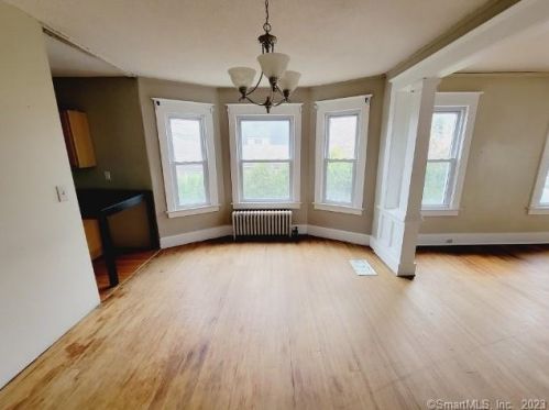 249 Vauxhall St, United States Coast Guard Ac CT  06320-3840 exterior
