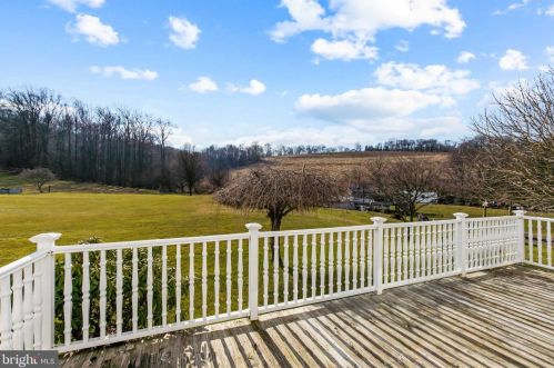 306 Schoolhouse Rd, Smithville PA  17560-9701 exterior