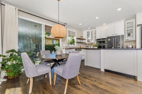 6452 Alexandri Cir, Carlsbad CA  92011-3610 exterior