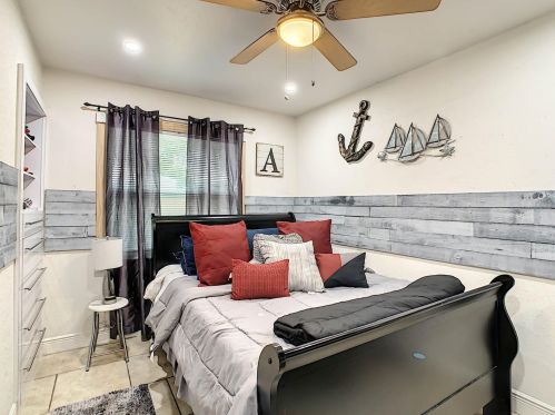 2425 Franklin Dr, Kissimmee FL 34744-2725 exterior