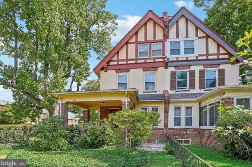 472 Manheim St, Philadelphia, PA 19144-4757