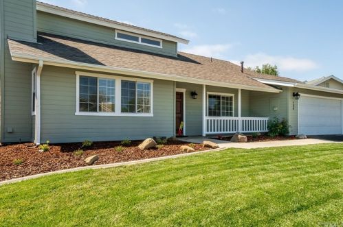 154 Wessels Way, Templeton, CA 93465-5437