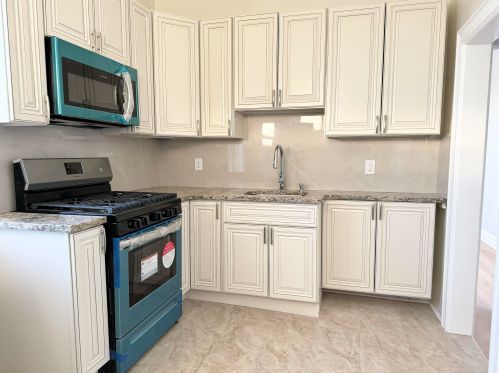 8508 Kennedy Blvd, North Bergen, NJ 07047-4396