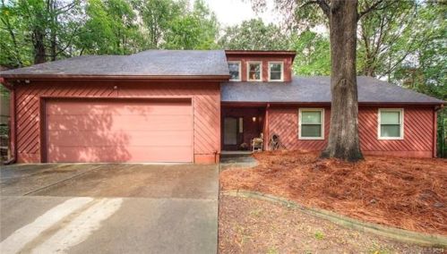 8415 Rittenhouse Cir, Charlotte, NC 28270-1069