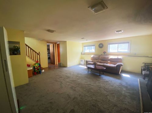 22 Oakley Dr, Huntington Station NY  11746-3116 exterior