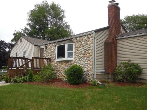 187 Pondview Dr, Chicopee MA  01020-2142 exterior