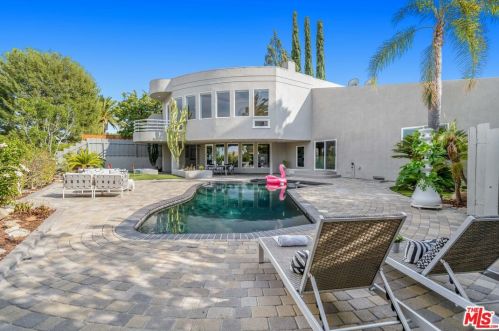 22733 De Kalb Dr, Calabasas CA  91302-4805 exterior