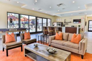 17425 19th Ave, Phoenix AZ  85023-2402 exterior