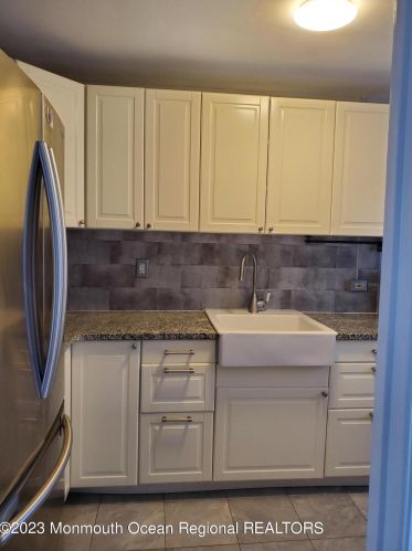 173 Manor Dr, Tinton Falls NJ  07701-2456 exterior