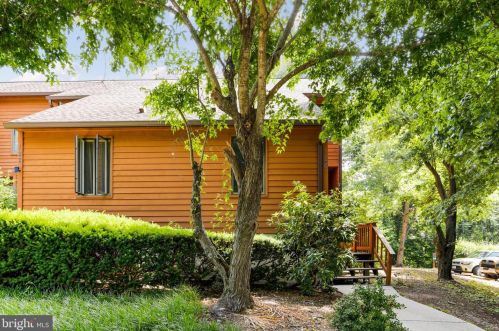 120 Tecumseh Trl, Hedgesville, WV 25427-3859