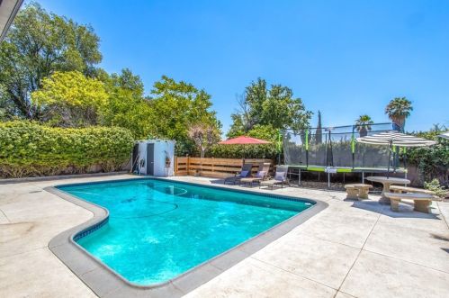 163 Holly St, Rialto CA  92376-4313 exterior