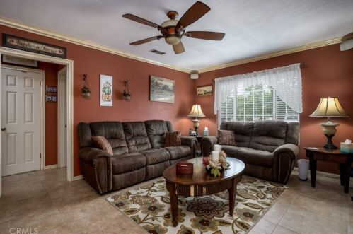 9047 Rendalia St, Bellflower, CA 90706-4219