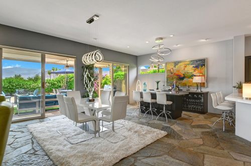 88 Kavenish Dr, Rancho Mirage CA  92270-3247 exterior