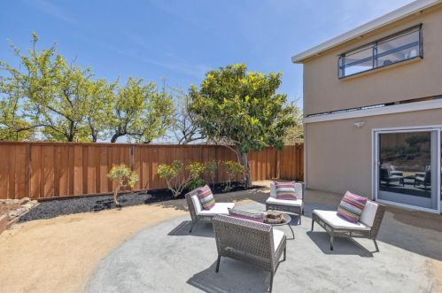 1276 Encina Dr, Millbrae CA 94030-2839 exterior
