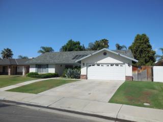 4009 Abbott Dr, Bakersfield, CA 93312-3909