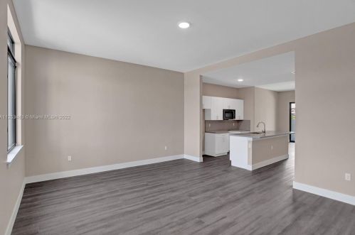 432 16th St, Hialeah FL  33010-3249 exterior