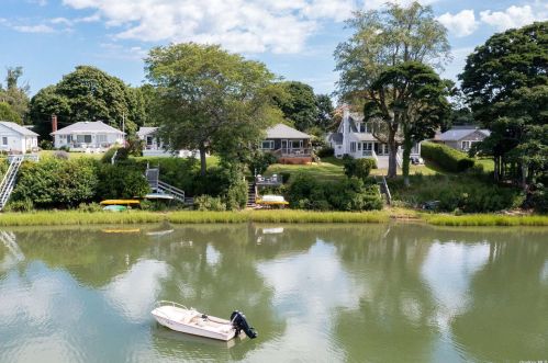 890 Ruch Ln, Southold, NY 11971-1390