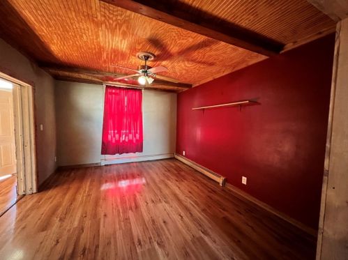 1225 Woodmont Ave, New Kensington, PA 15068-5536