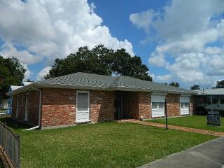801 Point St, Houma, LA 70360-4742