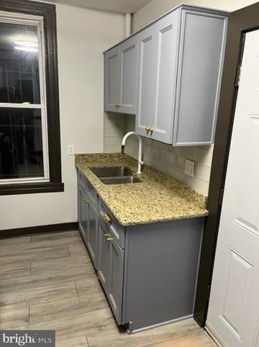 1228 Pleasant St, Washington, DC 20020-5714