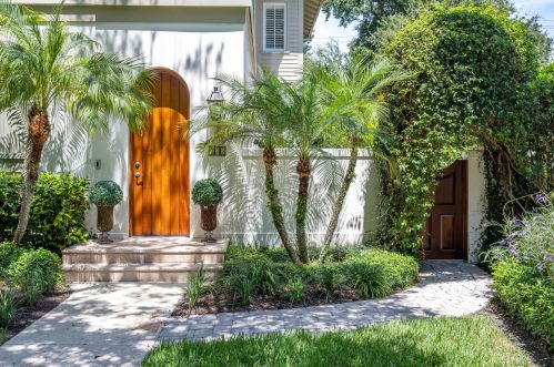 799 Bougainvillea Ln, Vero Beach, FL 32963-1938