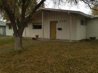 366 Cottonwood Dr, Richland, WA 99352-4061